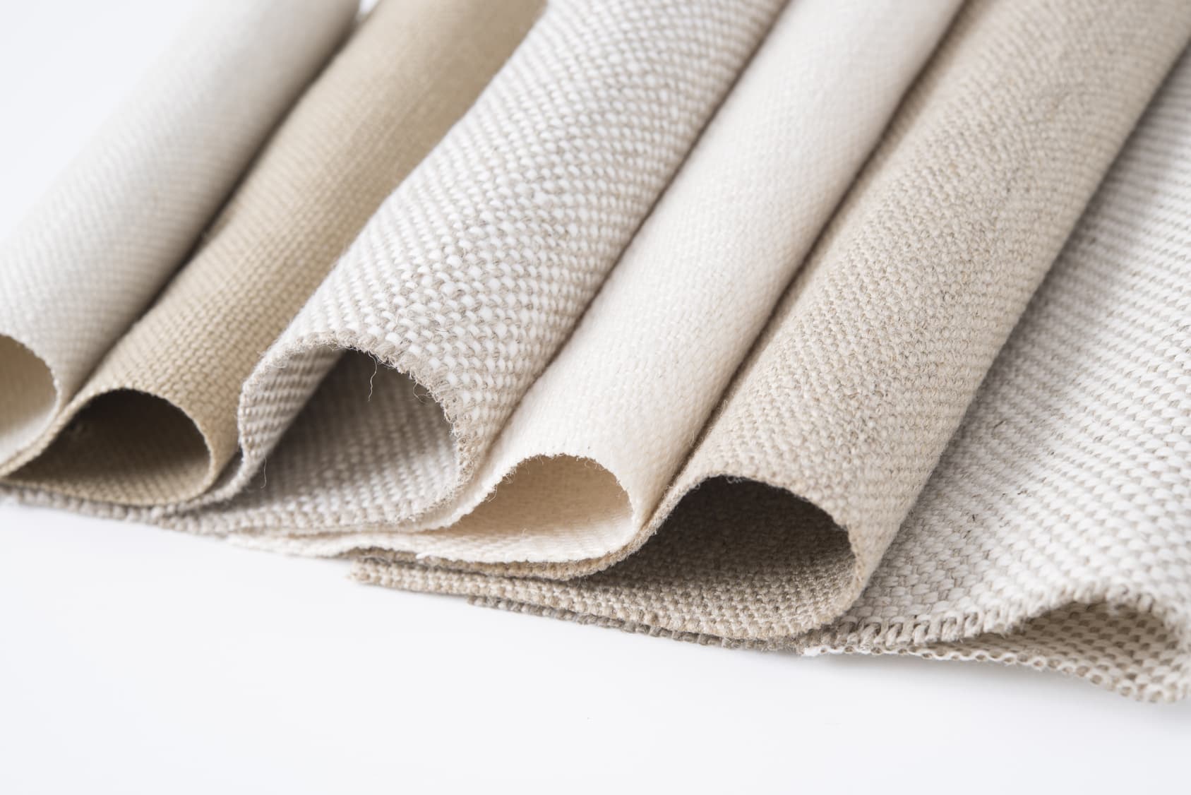 COUSSINS, OREILLERS ET RECHARGES